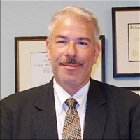 Dr. Edward Lubin Scholarship Announces Annual Award for Future Medical Leaders