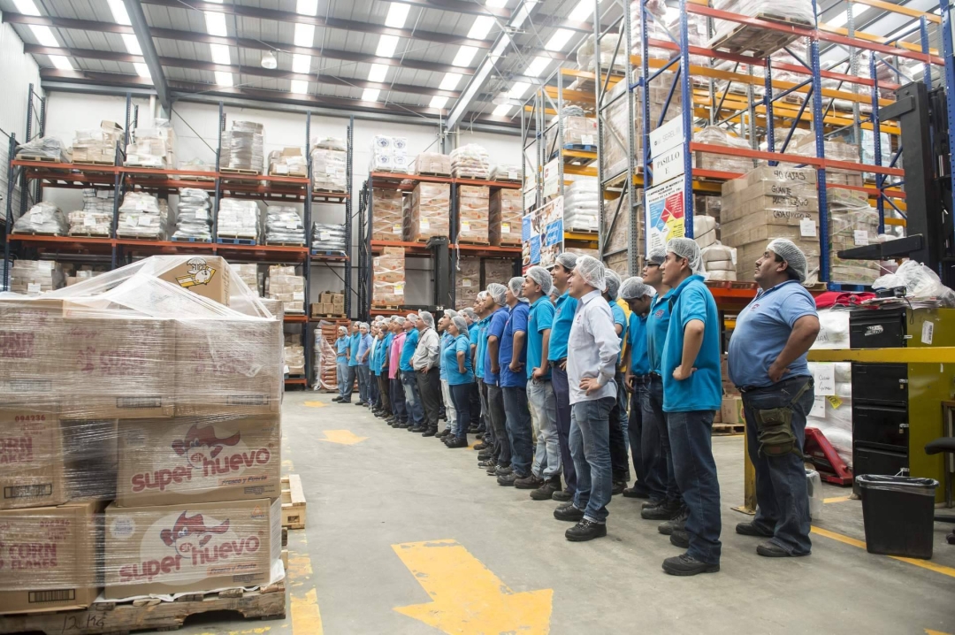 Corporativo Kosmos and the development of institutional food services in Mexico