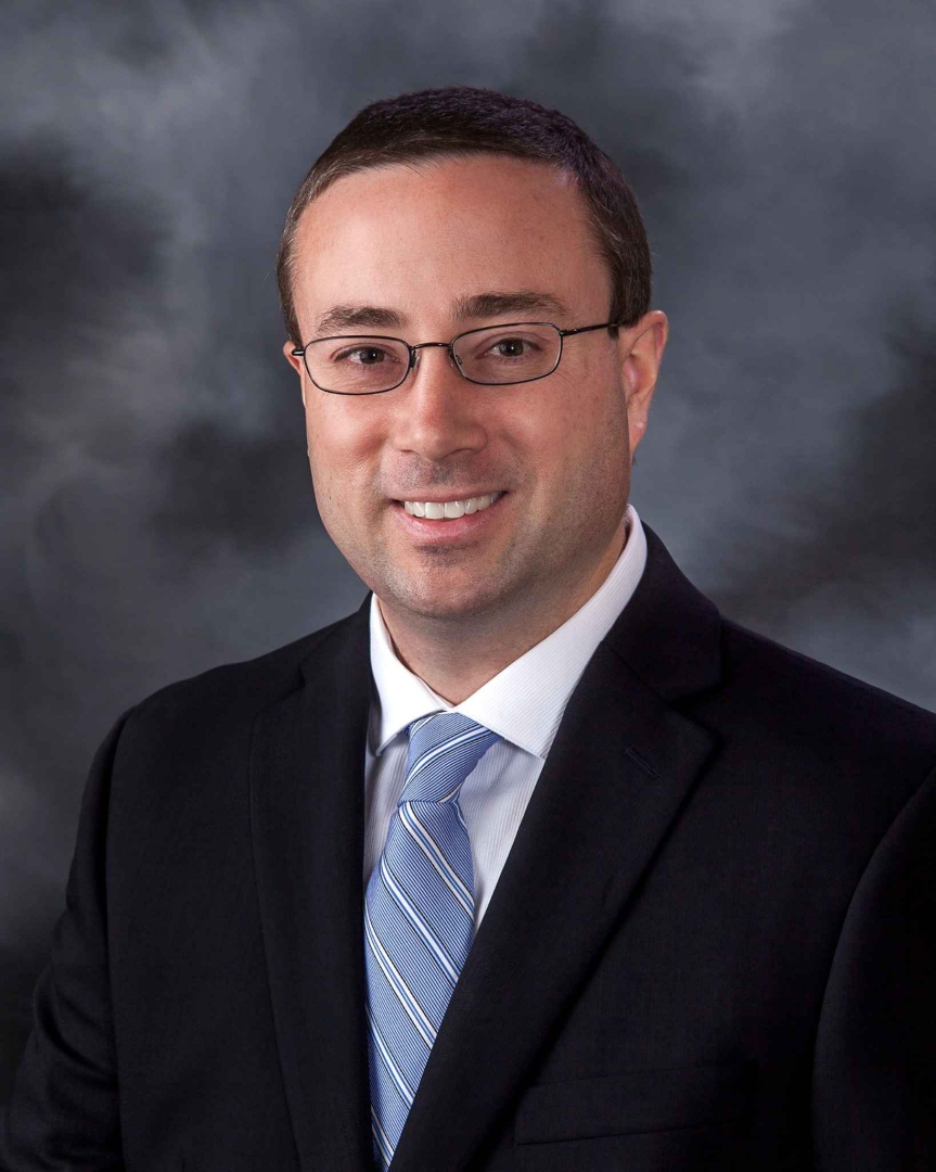 Dr. Louis Krenn Scholarship for Medical Students Invites Future Physicians to Share Their Vision for the Future of Medicine