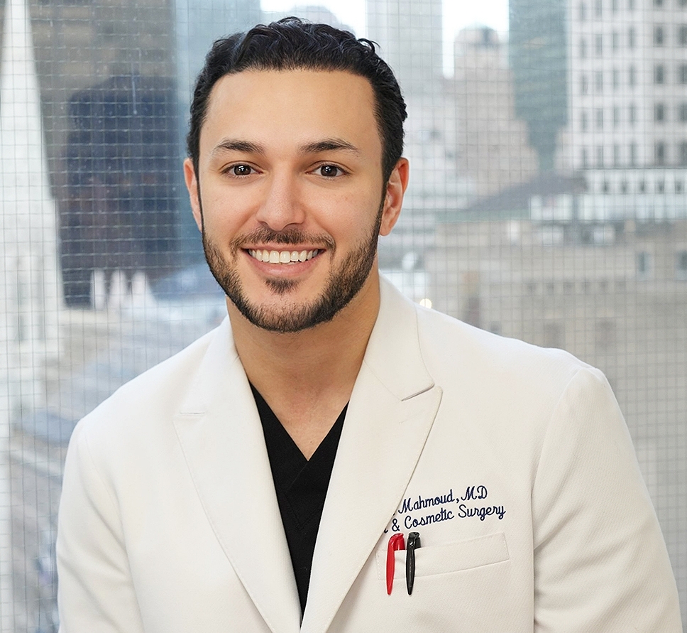 Dr. Ammar Mahmoud Featured in Exclusive Article on Advanced Cosmetic Surgery Techniques