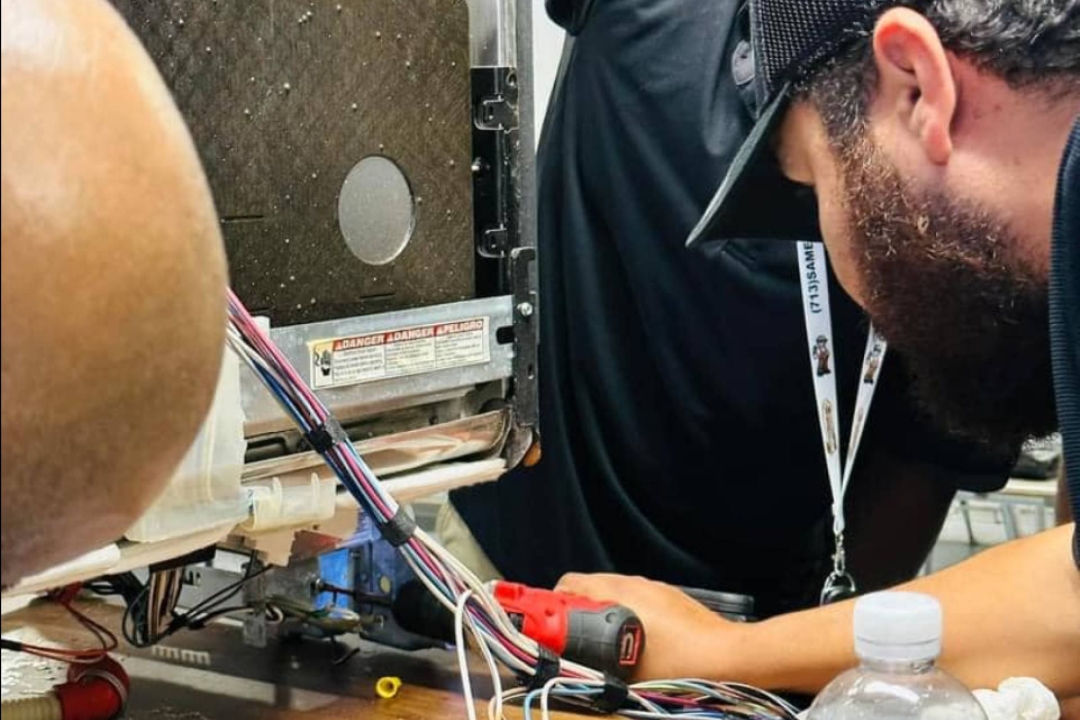 Houston Homeowners Warned About Unqualified Appliance Repair Services as Local Family Business Raises Con