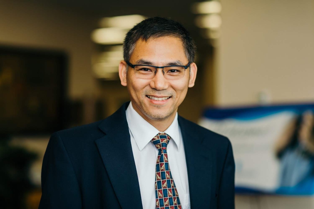 Transforming Healthcare: The Dr. Phinit Phisitkul Scholarship for Medical Students Champions Innovation and Excellence Transforming Healthcare: The Dr. Phinit Phisitkul Scholarship for Medical Students Champions Innovation and Excellence