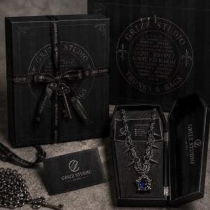 The Return of Gothic Chainmail: How Grizz Studio Is Redefining Dark Luxury Fashion The Return of Gothic Chainmail: How Grizz Studio Is Redefining Dark Luxury Fashion