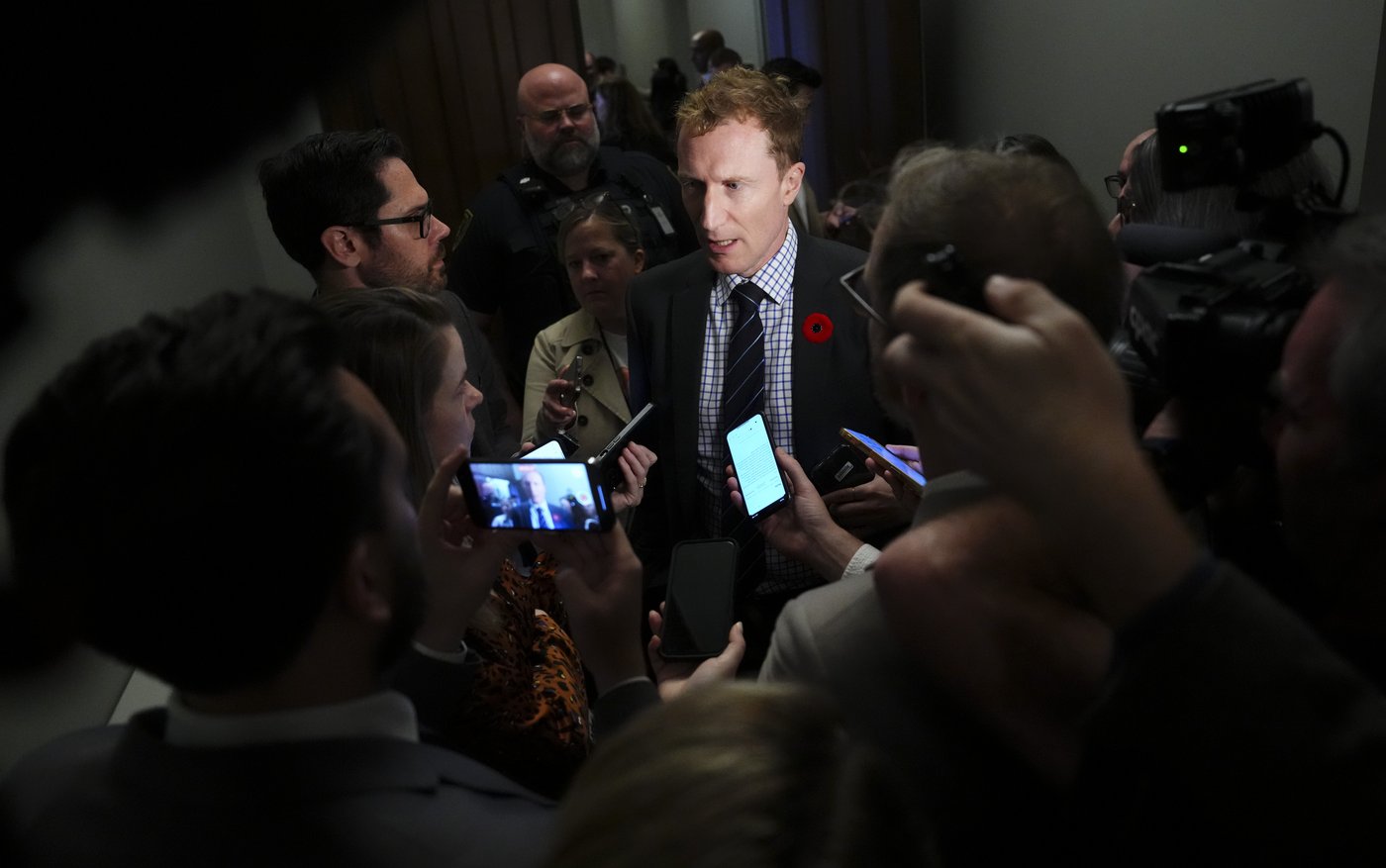 Minister won't say when he ordered audit of Indigenous languages office
