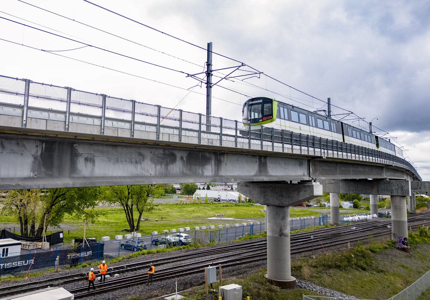 A REM train arrives in downtown Montreal on Friday, May 23, 2025. THE CANADIAN PRESS/Christinne Muschi