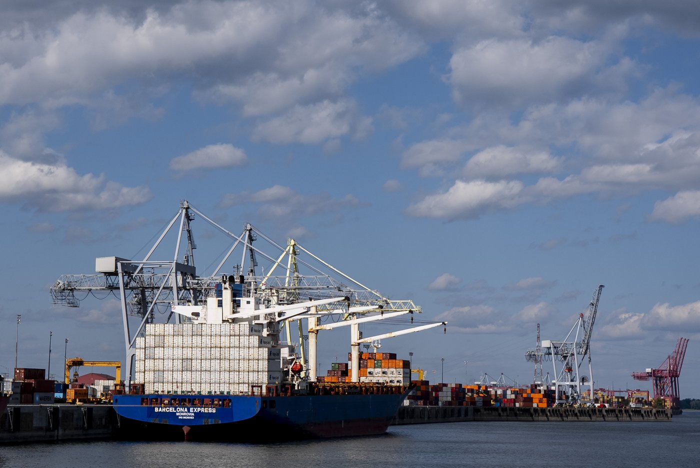 Shipping containers in the Port of Montreal are photographed in Montreal on Thursday, Sept. 11, 2025. THE CANADIAN PRESS/Christopher Katsarov