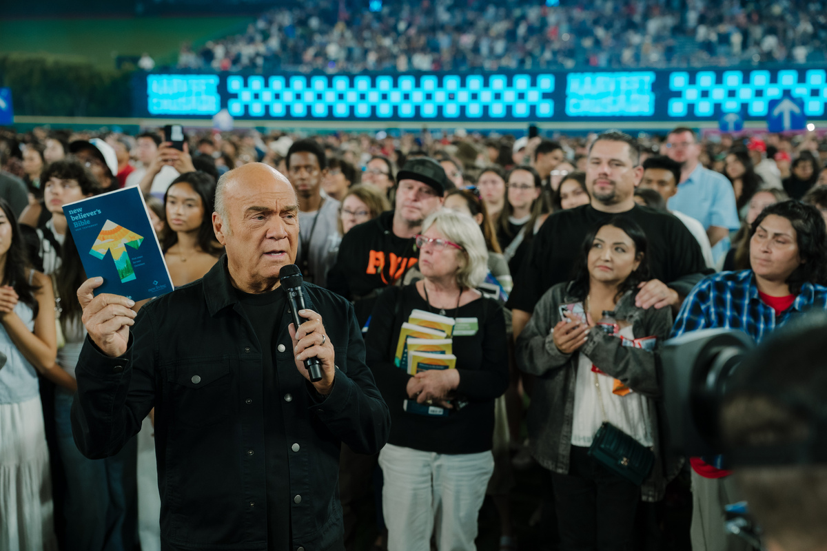 Harvest Crusade with Greg Laurie