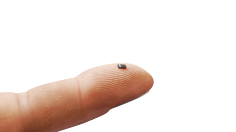 Ecofriendly and powerful soli-state micro-battery able to recharge in a few minutes. (Photo:<a href=