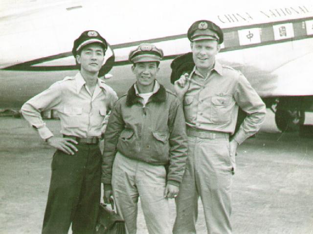 Art Chin (center) and two colleagues at CNAC. (Photo: CNAC)