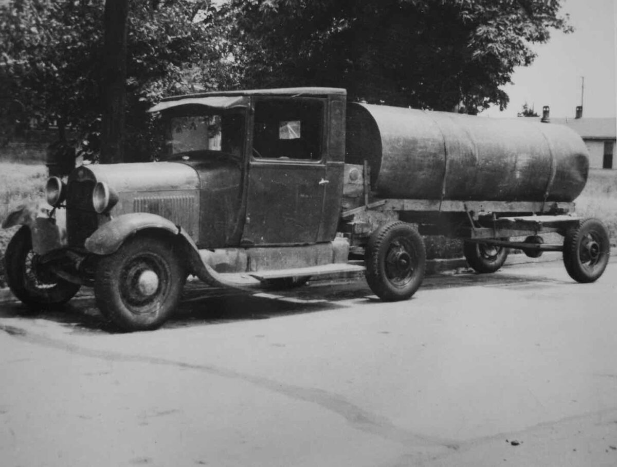 The Groendyke "fleet" when the company began. (Photo: groendyke.com)