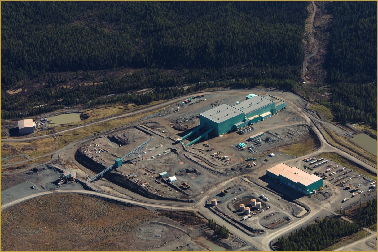 Aerial photo of the existing infrastructure at Kemess, including a processing plant, truck shop and warehouse.