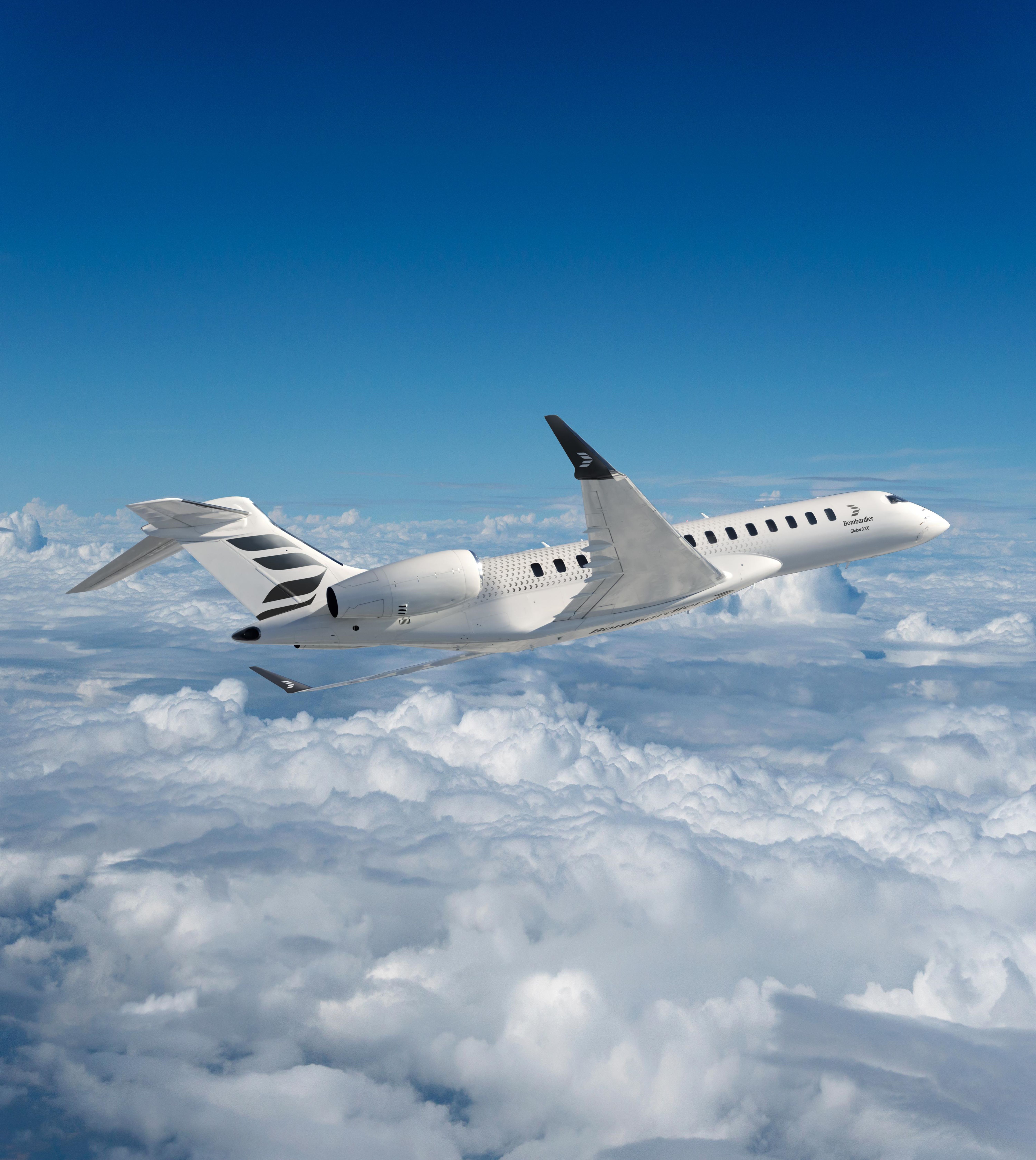 Inflight Bombardier Global 8000 - clouds