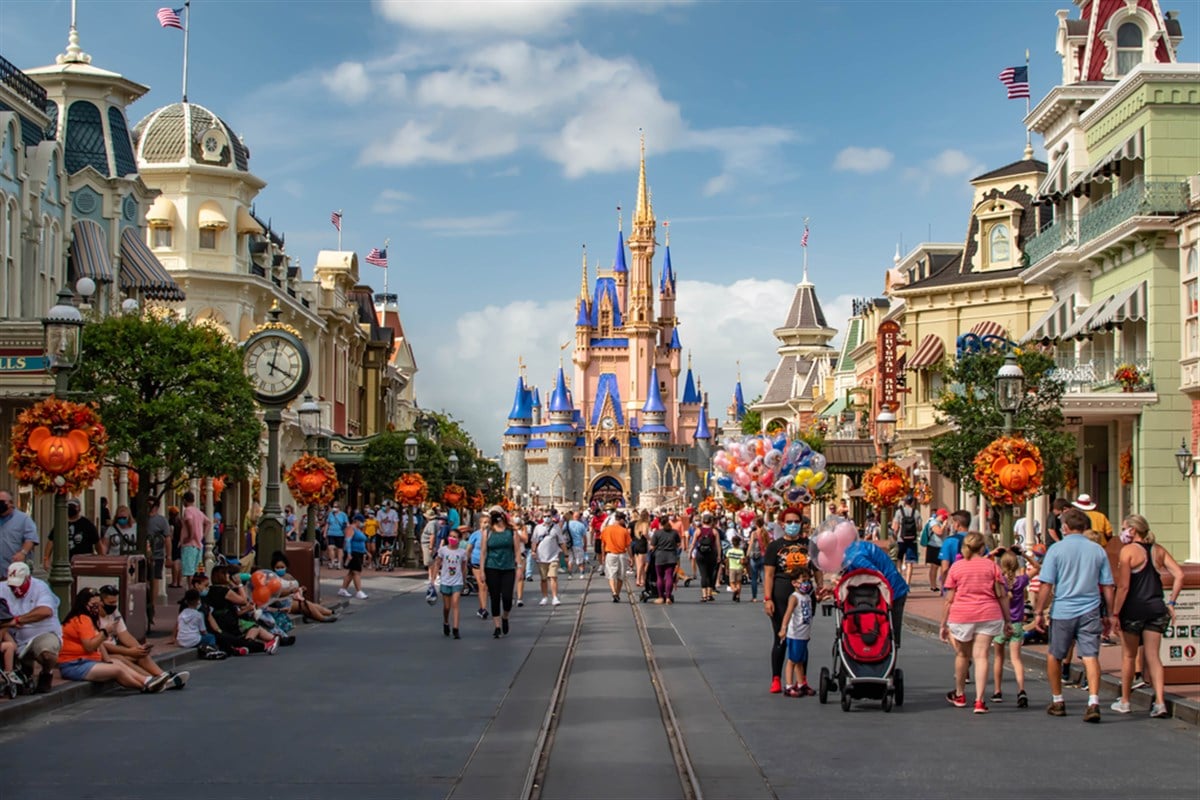 Photo of Main Street Walt Disney World, Cinderella's castle