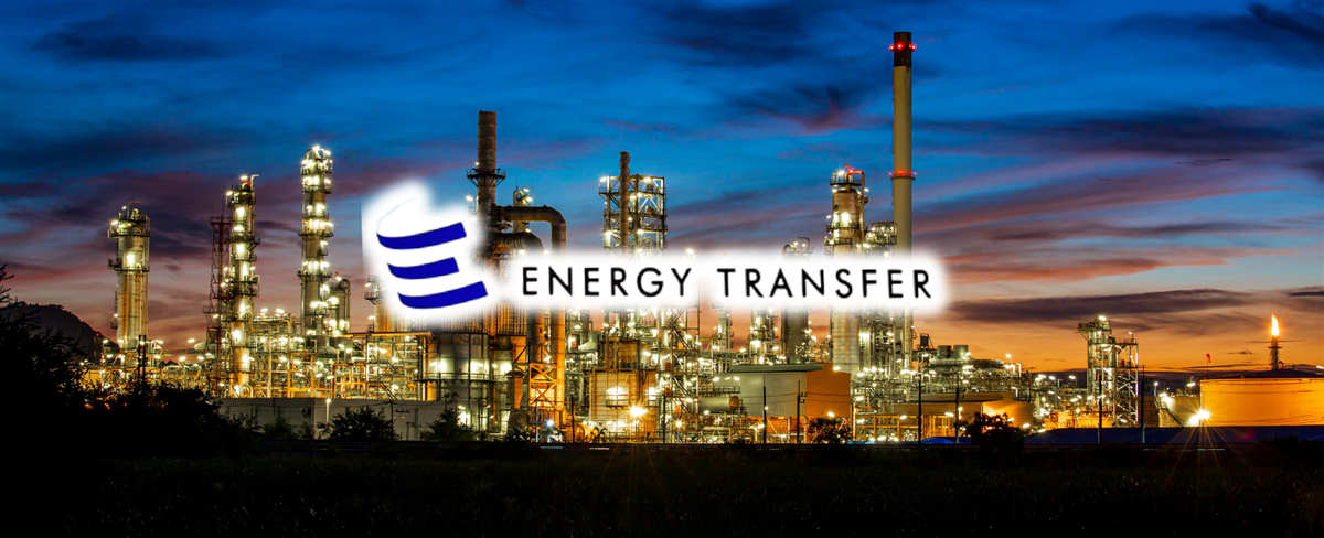 Energy Transfer oil refinery night time