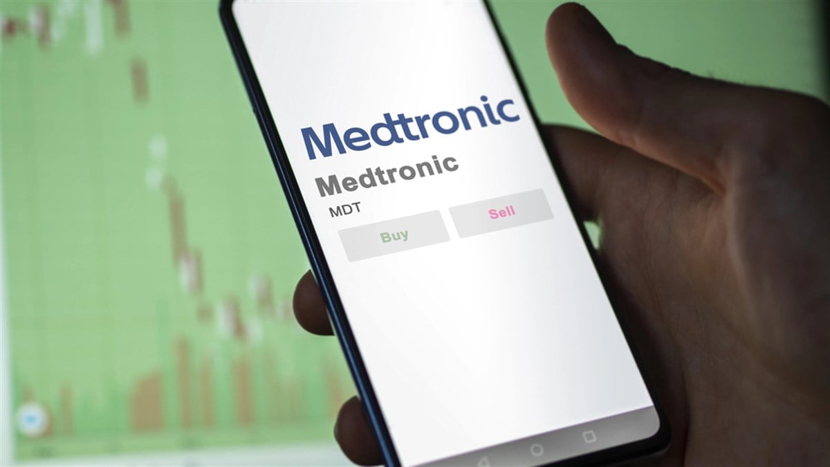 Close up on logo of Medtronic on the screen of an exchange.