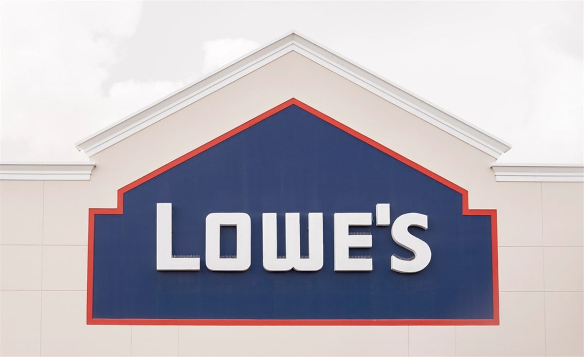 Lowes Storefront 