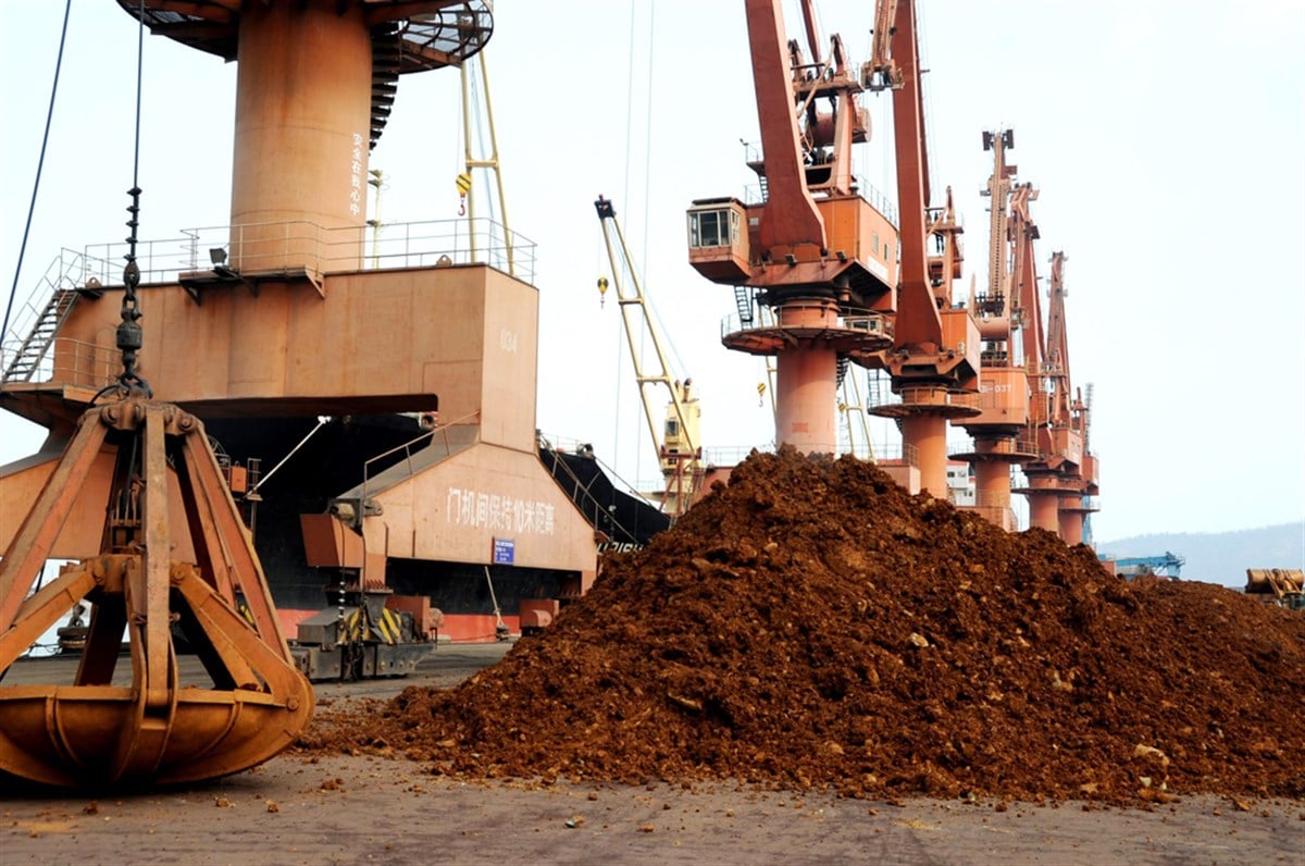 Rare earth to be exported is piled up along crane towers at the Port of Lianyungang in Lianyungang city, east Chinas Jiangsu province, 13 February 2011.

China announced a shake-up of its rare earths industry on Wednesday (16 February 2011), vowing reasonable quotas on mining and exports to bring order to the small but strategic sector where its dominance has spooked foreign buyers.