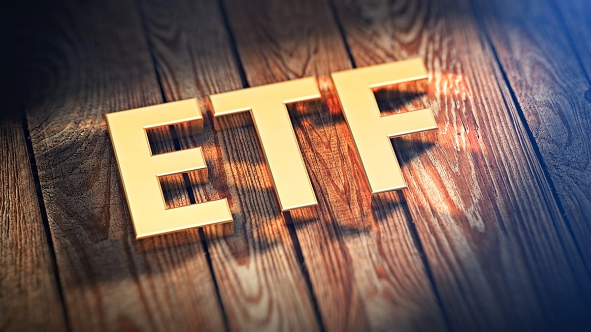 ETFs word on wooden background