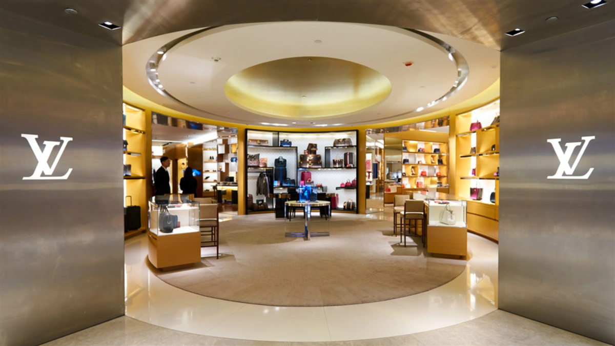 Louis Vuitton store front