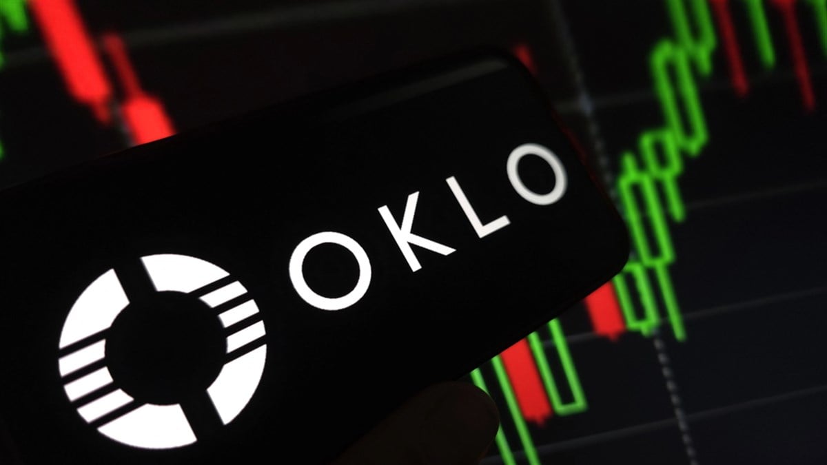 Oklo Logo on cellphone 
