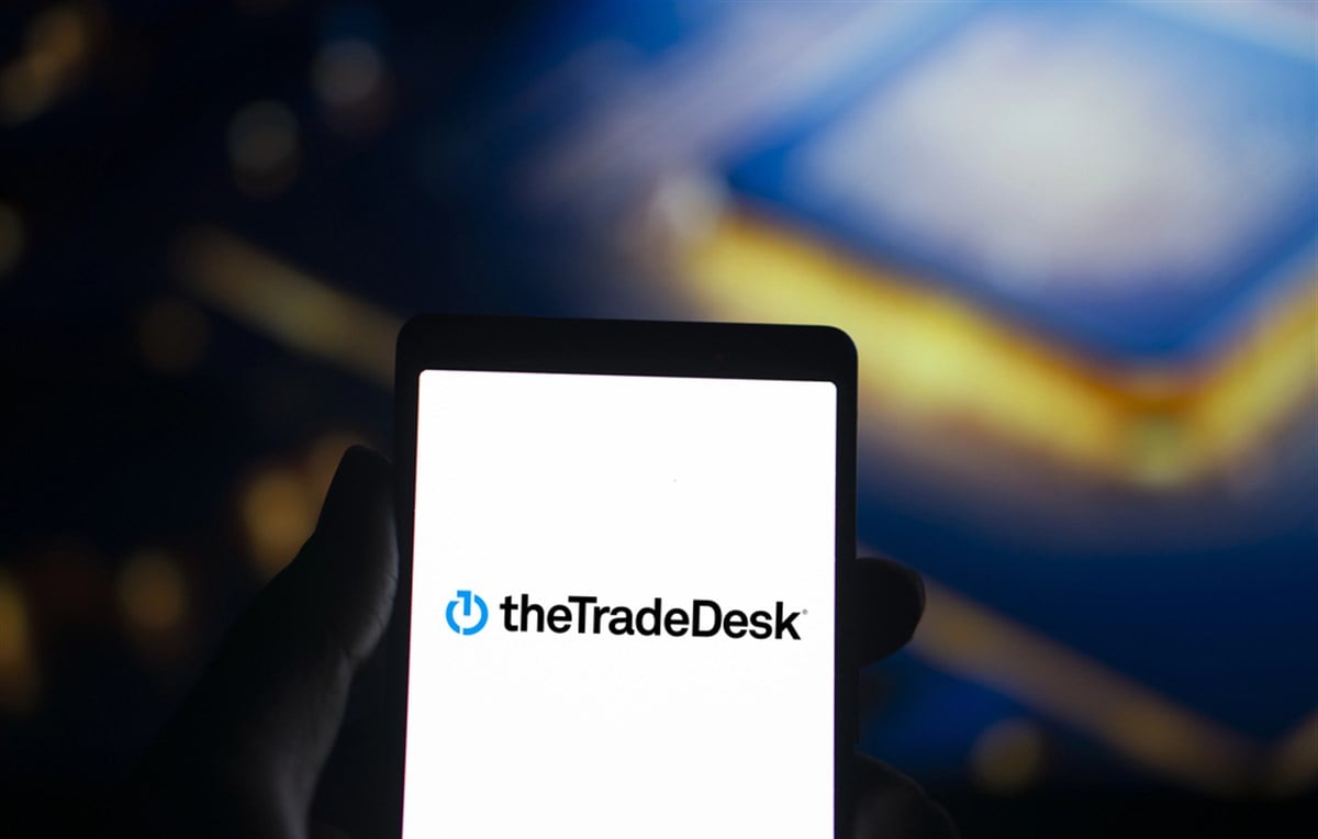 Dhaka, Bangladesh- 24 Sep 2024: The Trade Desk logo is displayed on smartphone. — Stock Editorial Photography