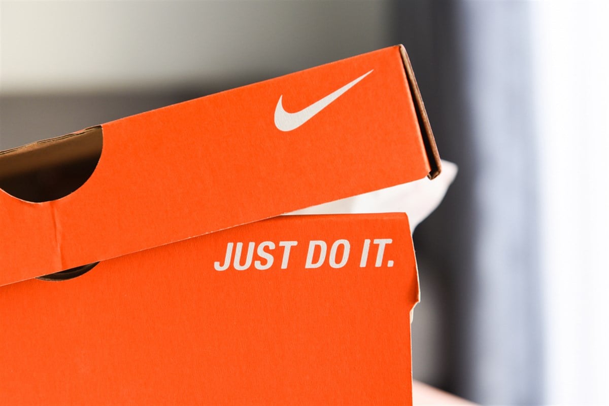 Nike running shoes box with Just Do It and nike logo on orange box in the store : Bangkok Thailand November 4, 2020 — Stock Editorial Photography