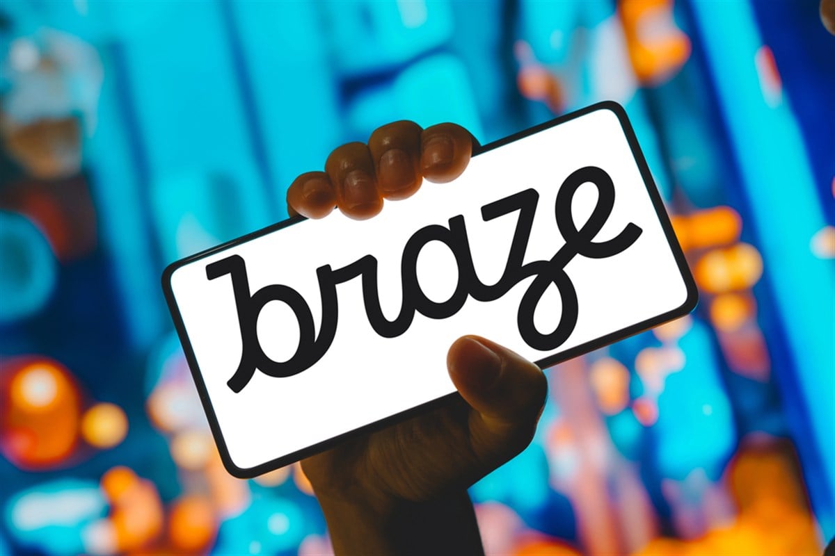 January 10, 2024, Brazil. In this photo illustration, the Braze, Inc. logo is displayed on a smartphone screen — Stock Editorial Photography