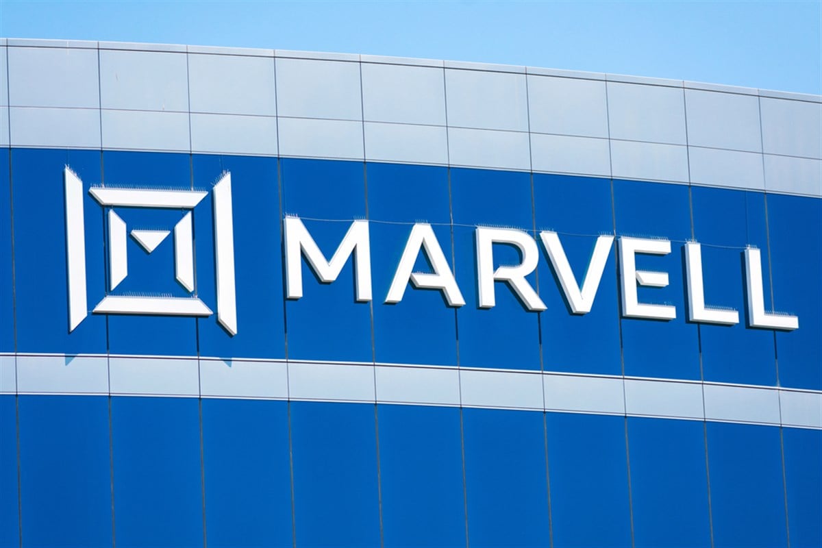 Marvell sign, logo on facade of Marvell Technology headquarters in Silicon Valley - Santa Clara, California, USA - 2021 - Stock Editorial Photography