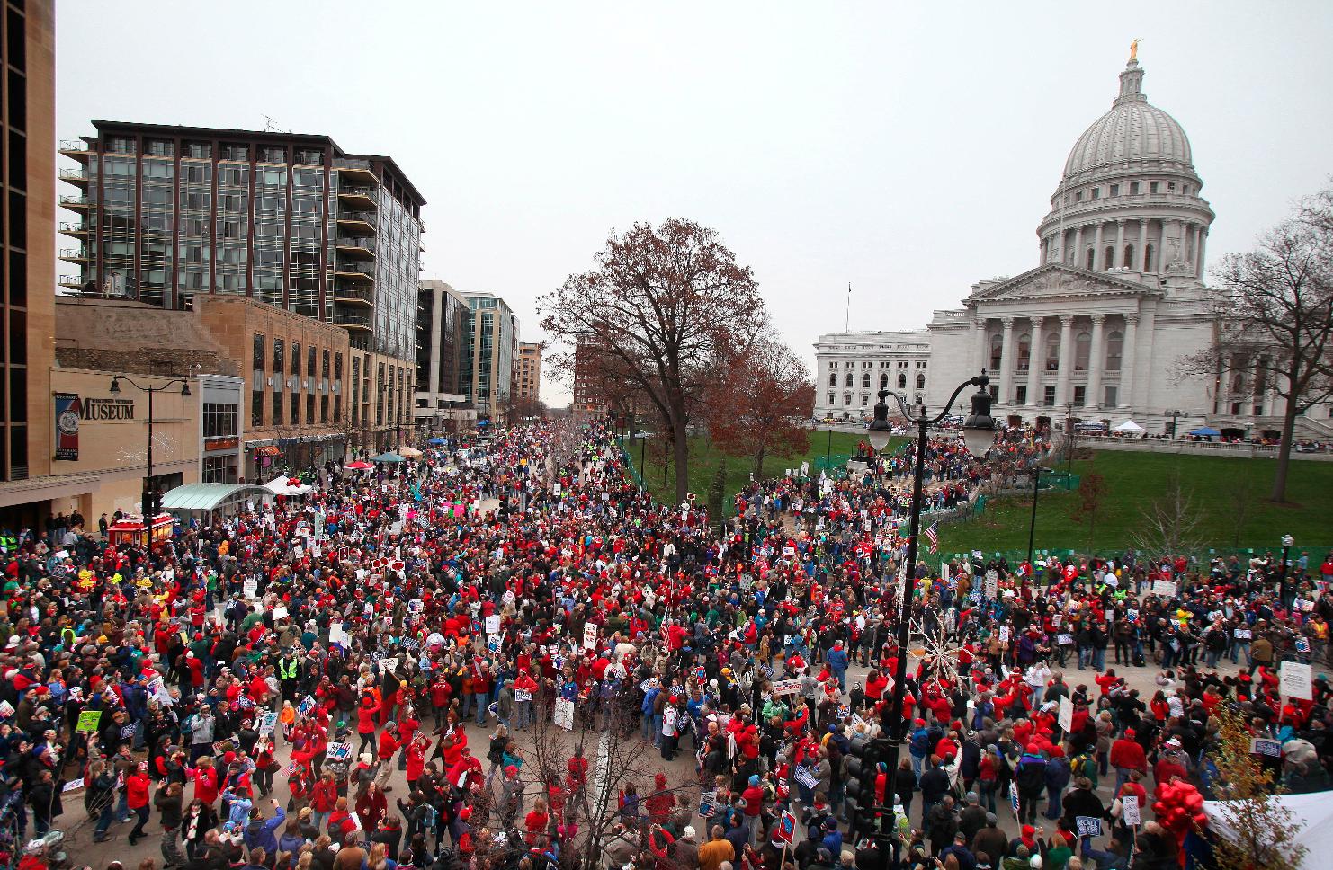 Unions in Wisconsin sue to reverse collective bargaining restrictions