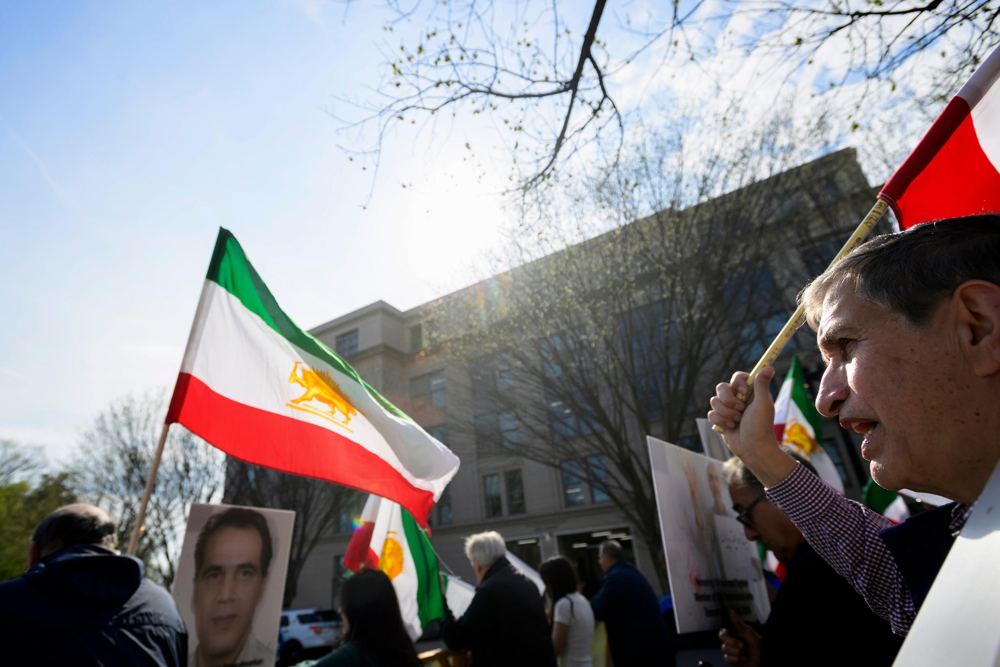 Glenn Torshizi, whose brothers were executed by the Iranian government, joins others in a picket line at the U.S. State Department, to highlight the executions in Karaj, Iran, of People's Mojahedin Organization of Iran members, Monday, March 30, 2026, in Washington. (AP Photo/Rod Lamkey, Jr.)