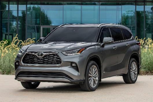 This photo provided by Toyota shows the 2025 Highlander Hybrid. The Highlander Hybrid effectively starts with the solid foundation of the regular Highlander and adds excellent fuel economy. (Courtesy of Toyota Motor Sales U.S.A. via AP)