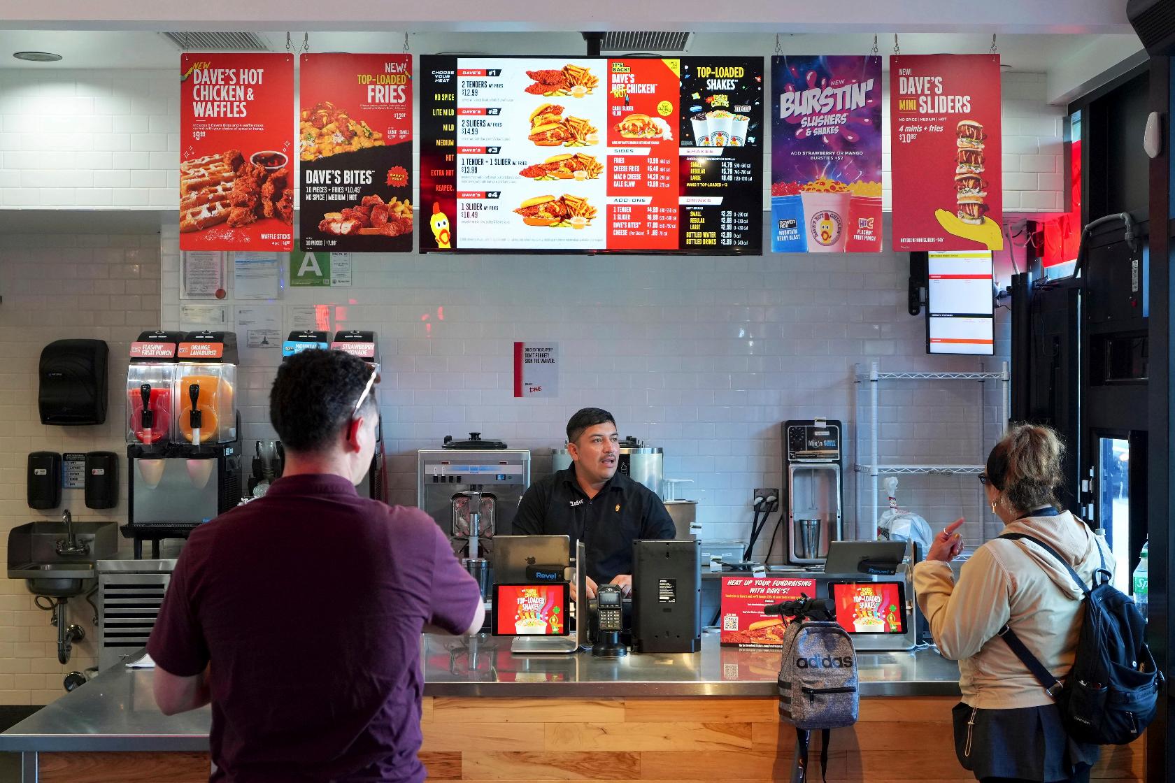 Dave's Hot Chicken Roark