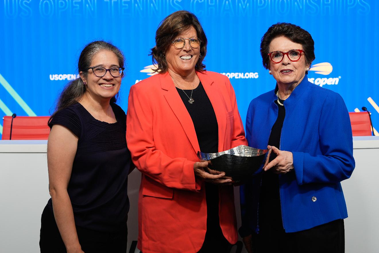 FILE - From left, Naila-Jean Meyers, of the Minnesota Star Tribune, Sally Jenkins, of The Washington Post, and Billie Jean King, right, pose for a photo, Sept. 7, 2024, in New York. (AP Photo/Seth Wenig, File)