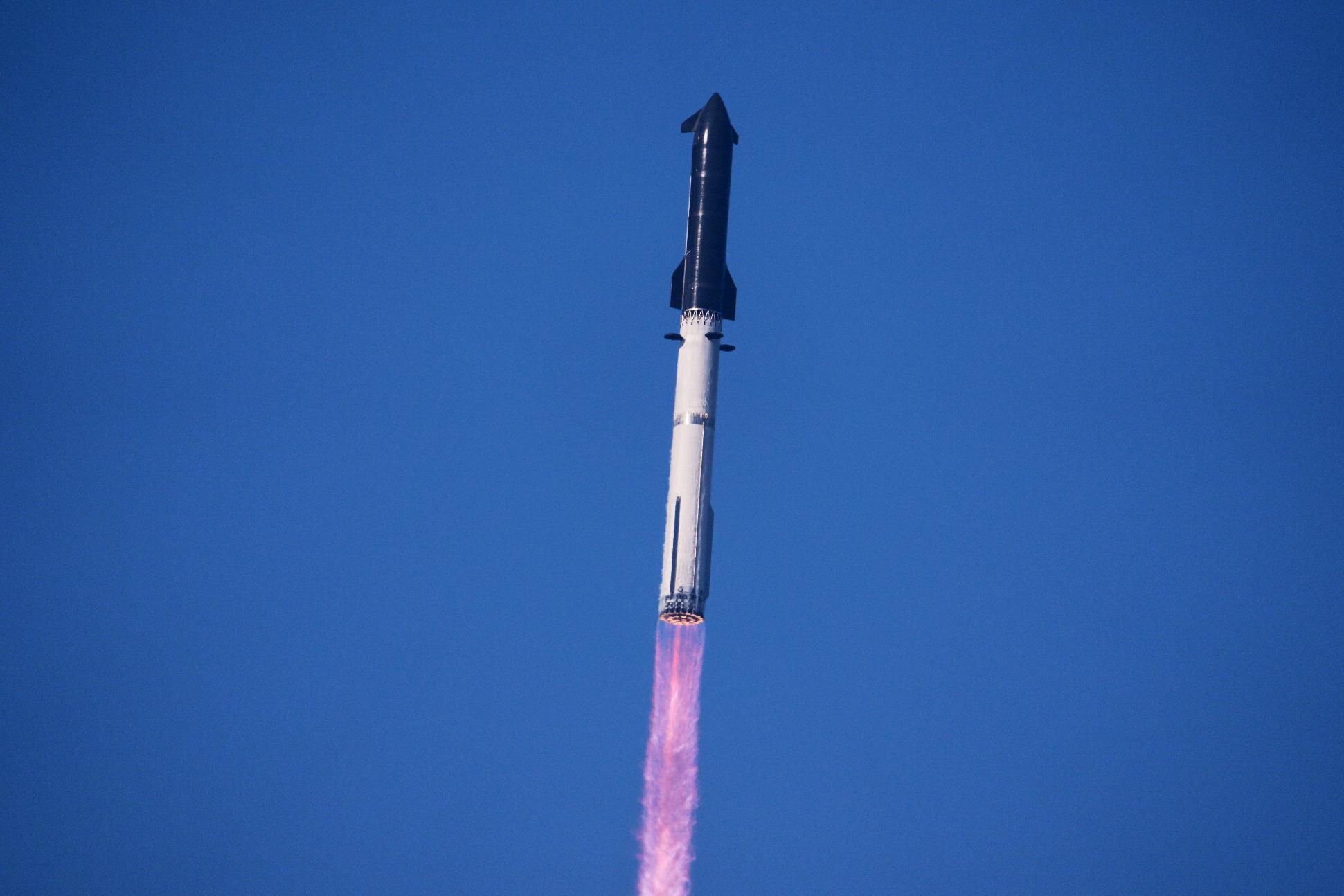SpaceX's mega rocket Starship makes a test flight from Starbase, Texas, Friday, July 24, 2026. (AP Photo/Eric Gay)