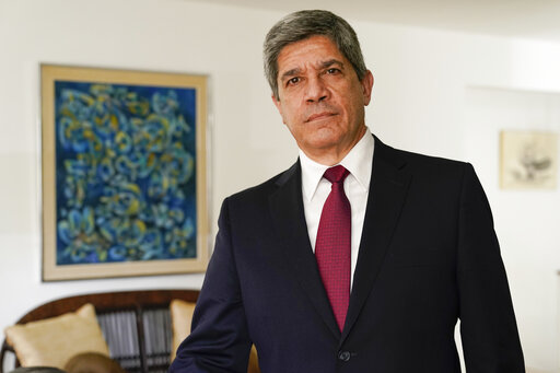 Carlos Fernandez de Cossio