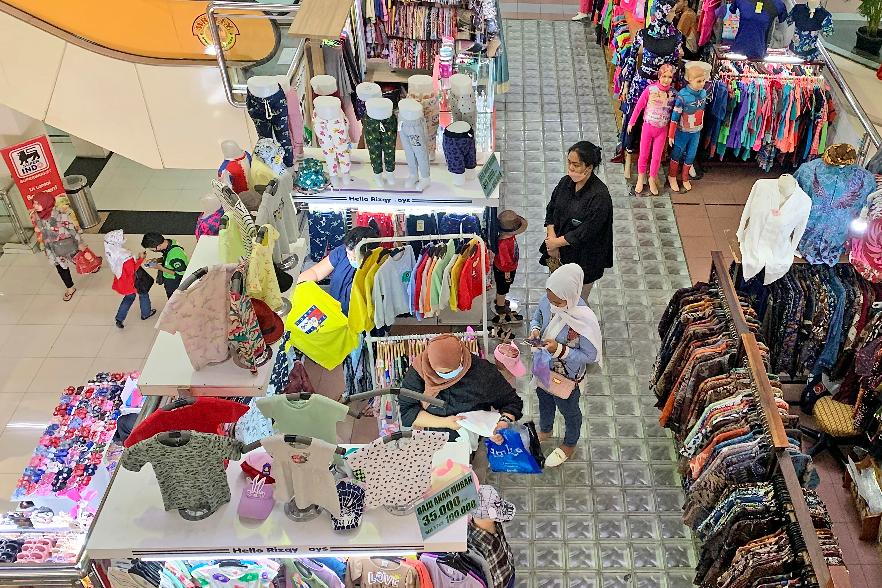 Virus Outbreak Indonesia