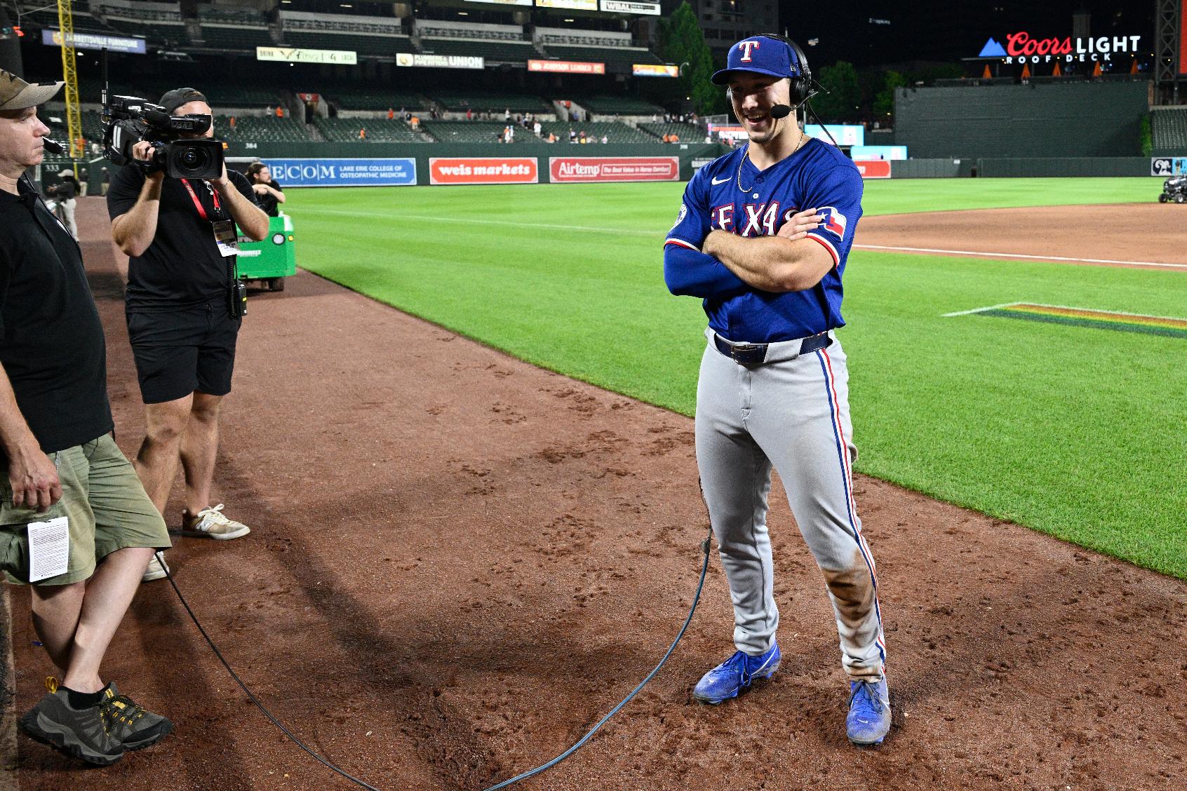 Texas Rangers expand TV broadcast options with traditional carriers and ...