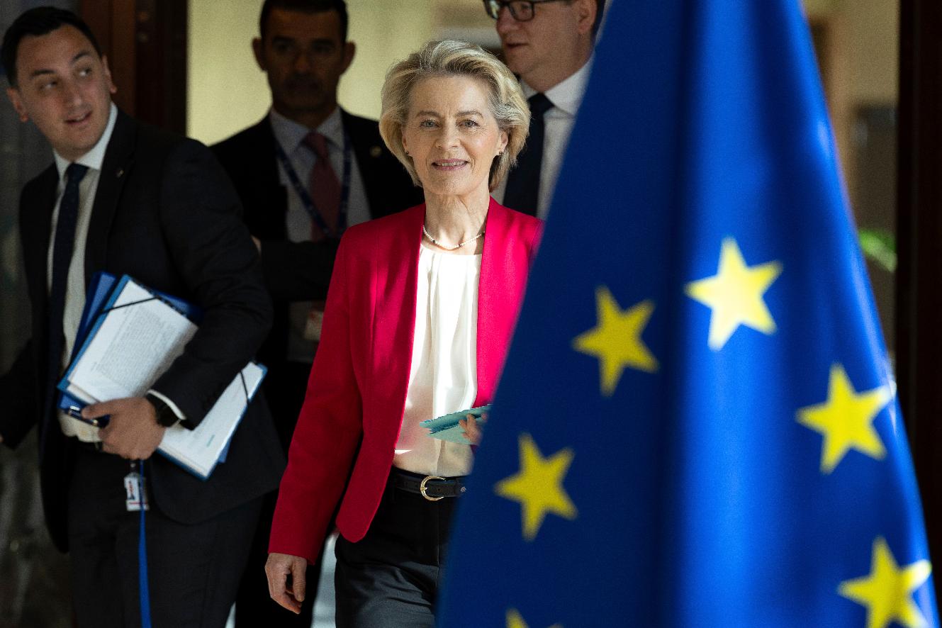 European Commission President Ursula von der Leyen arrives for the weekly college of commissioners meeting at EU headquarters in Brussels, Wednesday, May 21, 2025. (AP Photo/Omar Havana)