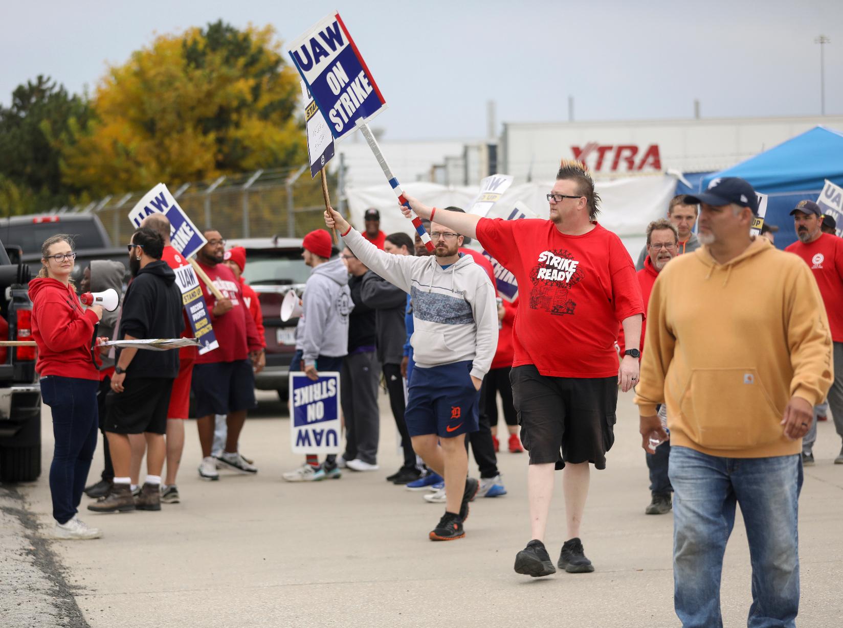 UAW Workers Strikes
