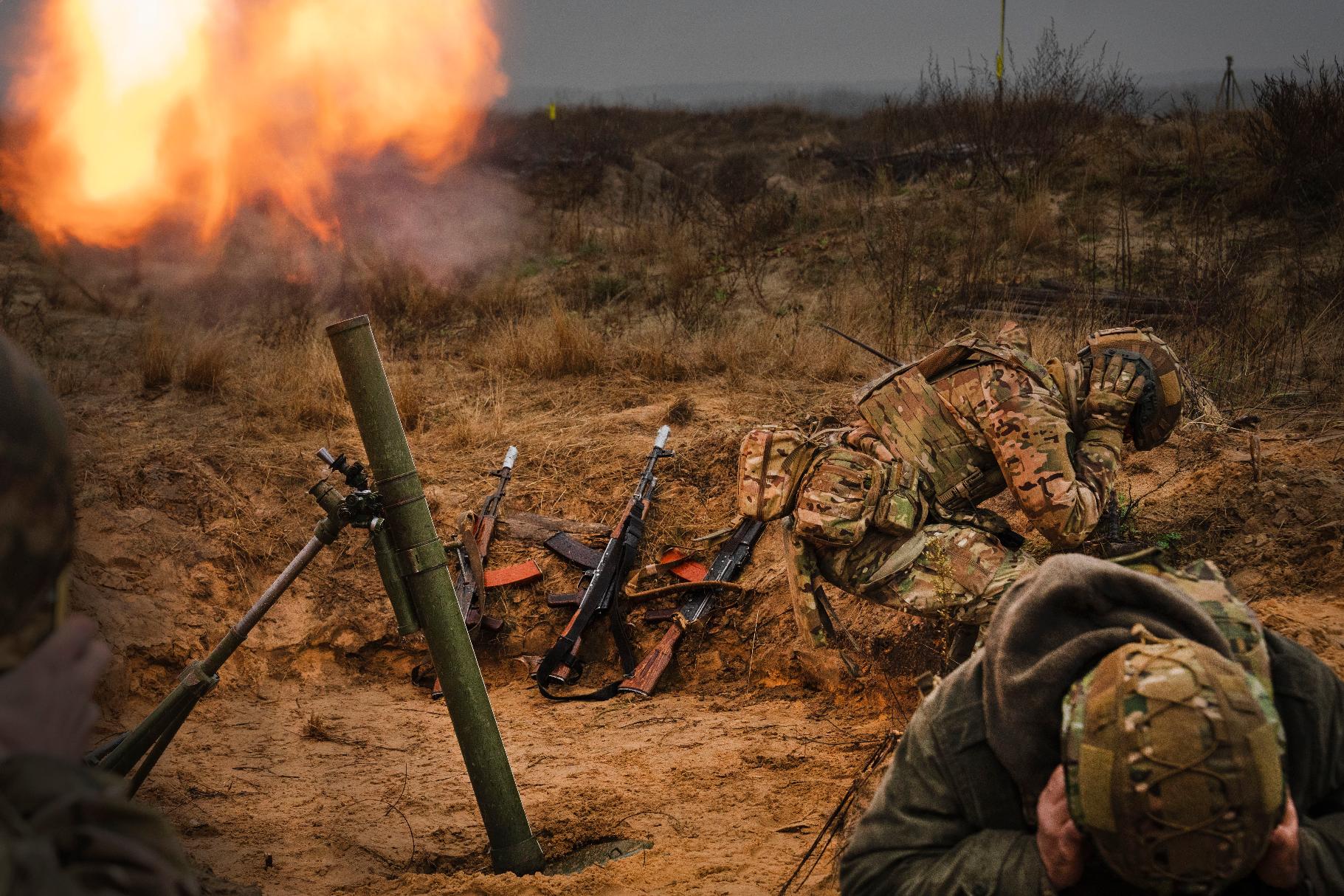 Soldiers of Ukraine's National Guard 1st brigade Bureviy (Hurricane) attend combat training at a military training ground in the north of Ukraine Wednesday, Nov. 8, 2023. (AP Photo/Efrem Lukatsky)